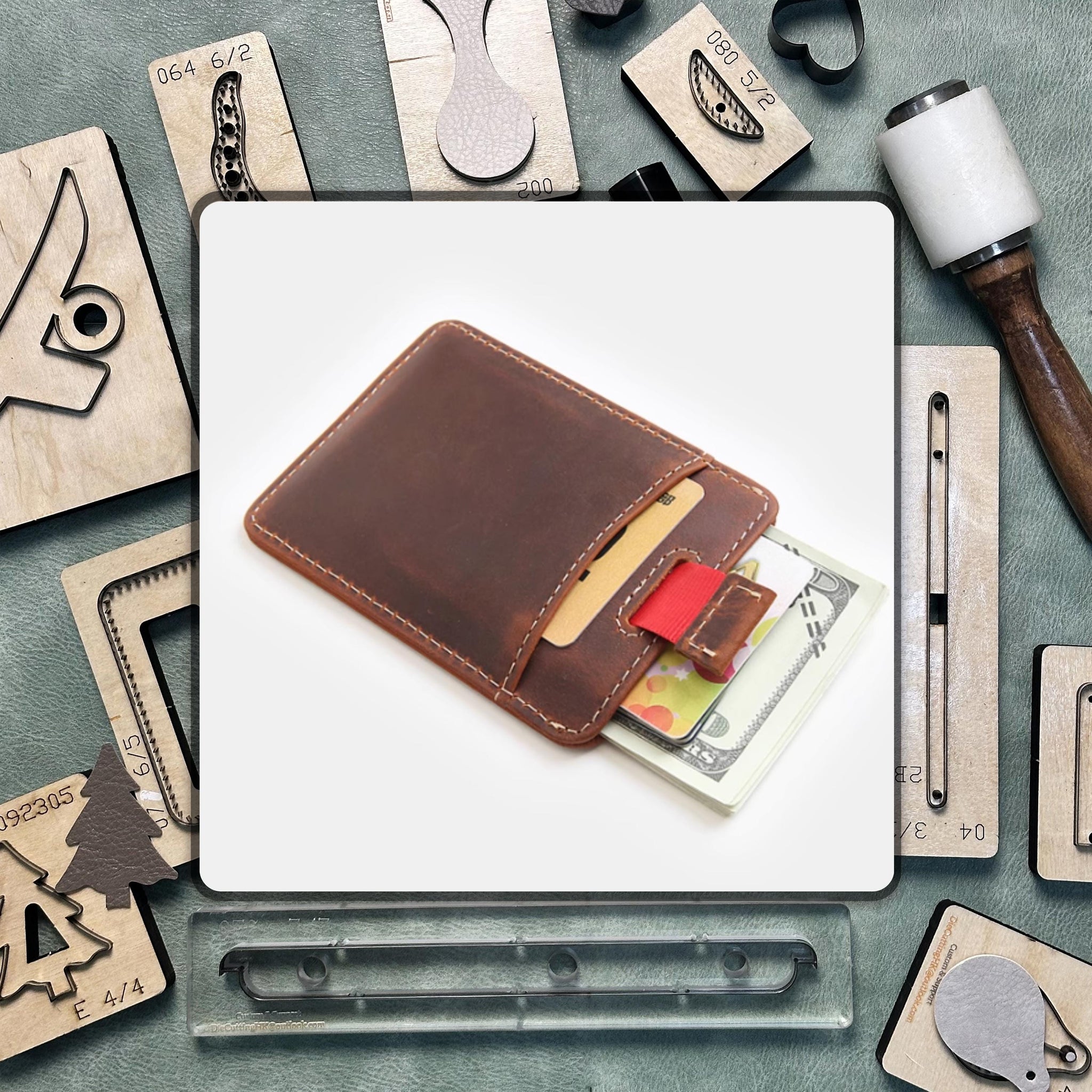 Premium Pass Card Holder Leather Die Cutting, Leather Punching Tools, Custom Steel Knife Dies for DIY Craft Projects and Personalized Gifts